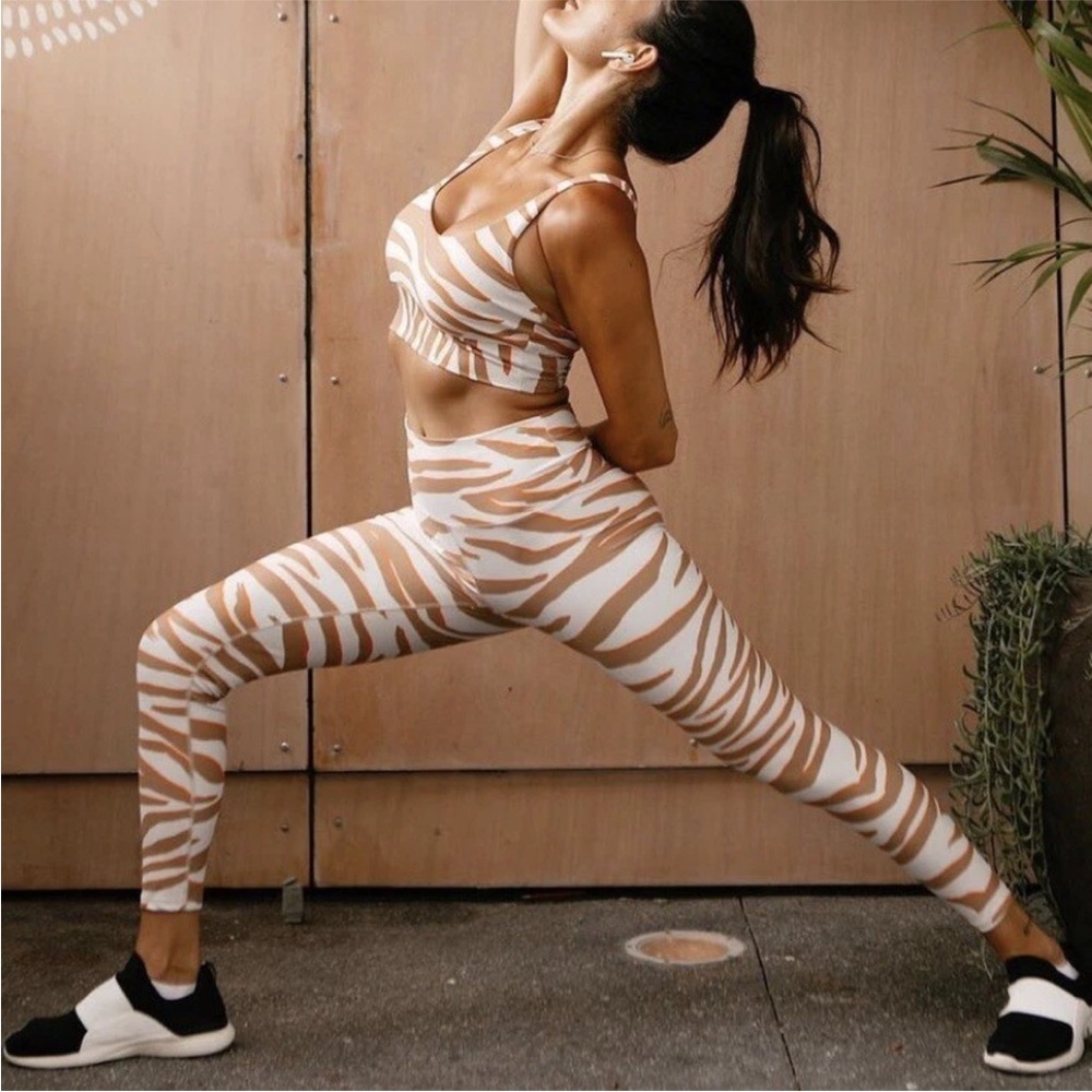 Beach Riot Piper Cloud Cream Zebra animal Print Leggings Women’s Size small yoga